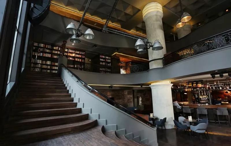 Gradska kavana nakon preuređenja 2015. godine, interijer A